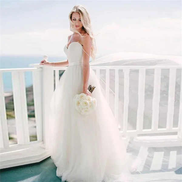 ZJ9086 Customized Elegant Tulle Wedding Dresse Sweetheart Spaghetti Strap Bridal Gowns Beach