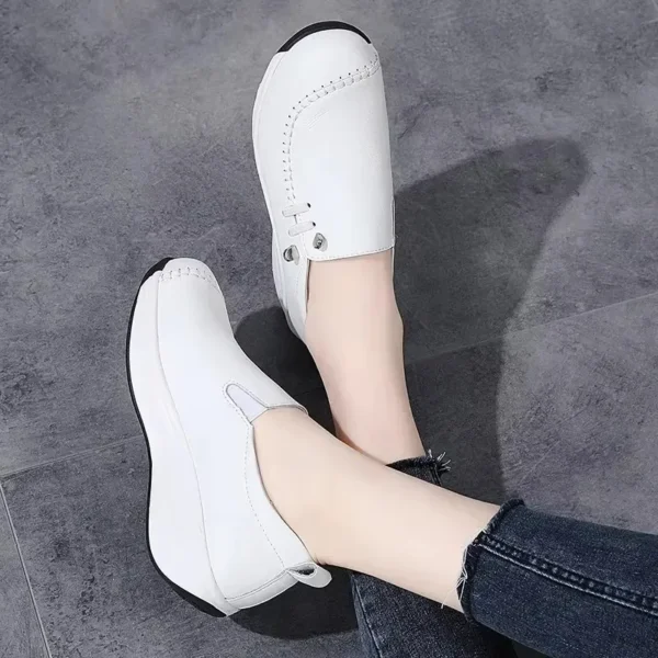2025 Women Flats Comfortable Loafers Shoes Woman Breathable Leather Sneakers Women Fashion Black Soft Casual Shoes - Image 4